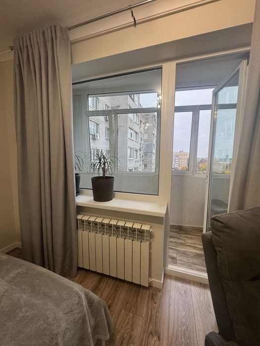 Продам 1 комнатную квартиру на Фрунзенском !Левый берег! Донецкое шосс