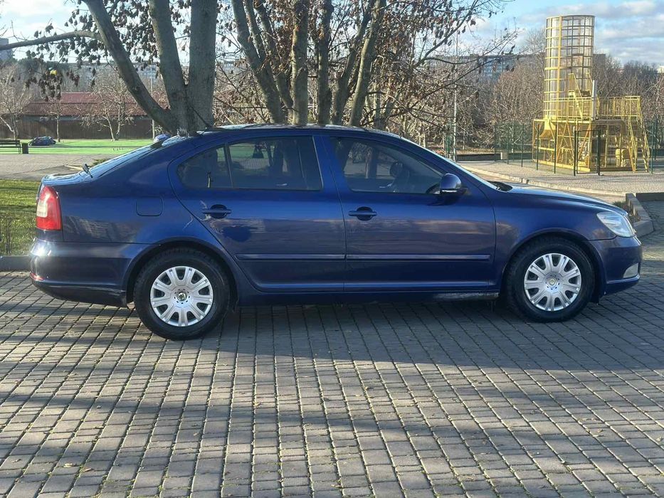 Продам Школу Октавия 2010 Года