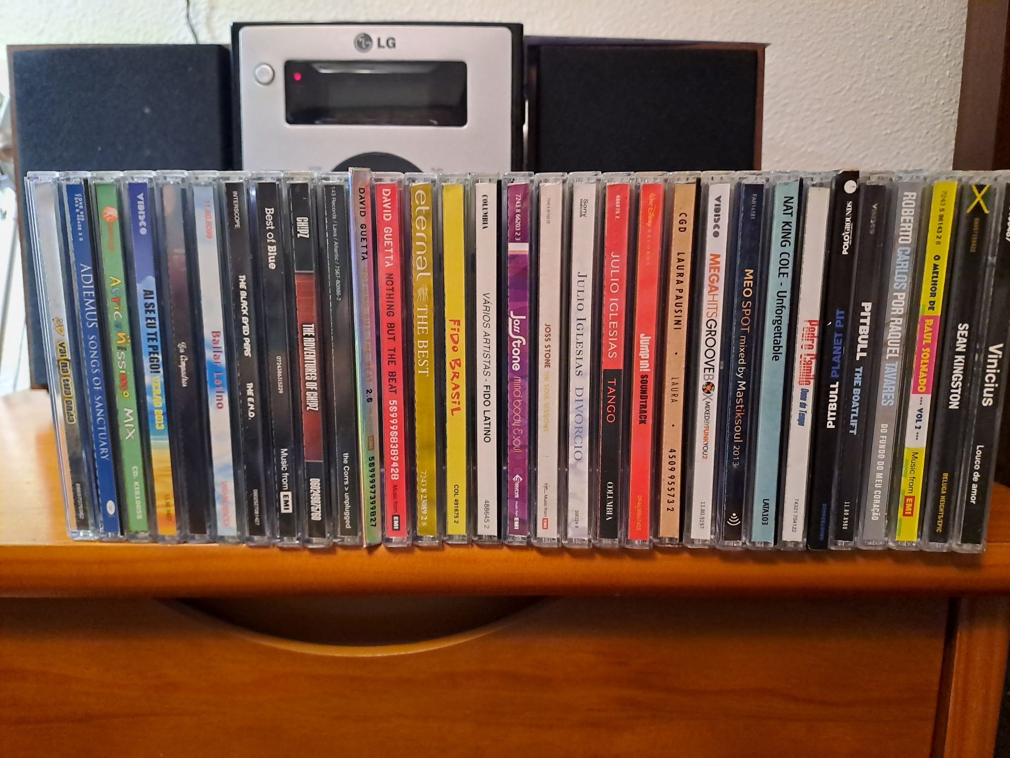 31 CDs em ótimo estado