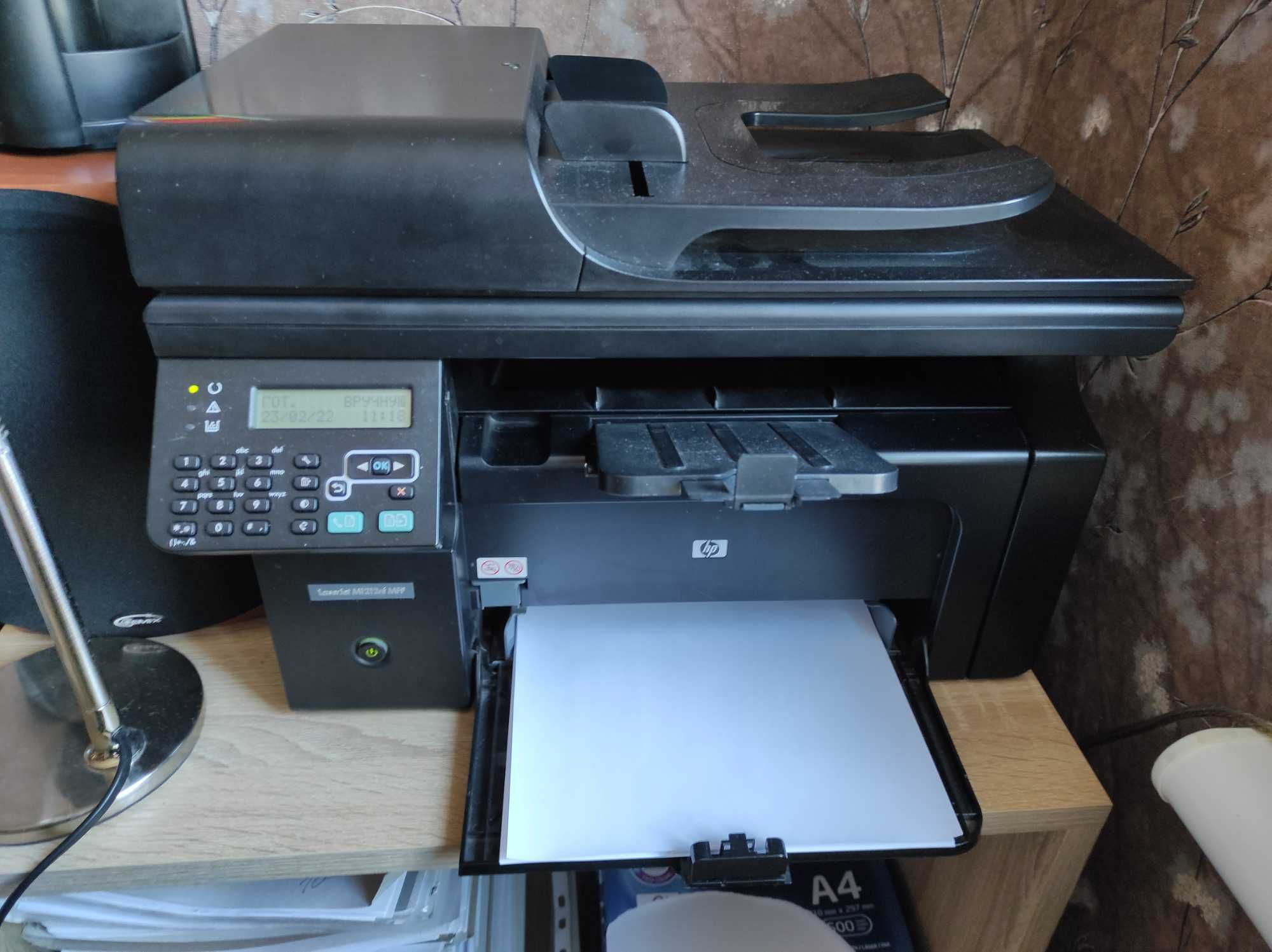 БФП / Принтер HP LaserJet M1212nf MFP