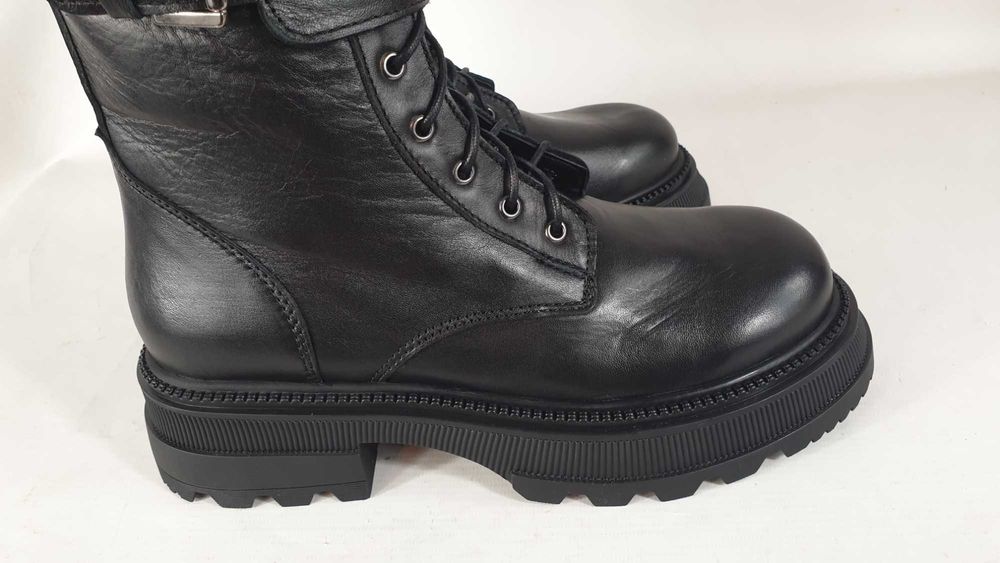 INUOVO SKÓRZANE nowe czarne  botki  39