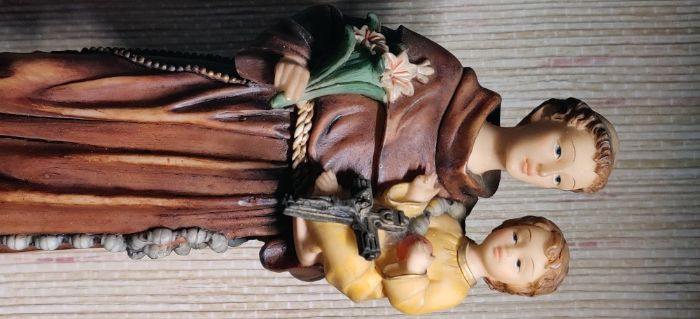 Estatueta S António em marfinite-Louças Falcão;Bom estado;24 cm