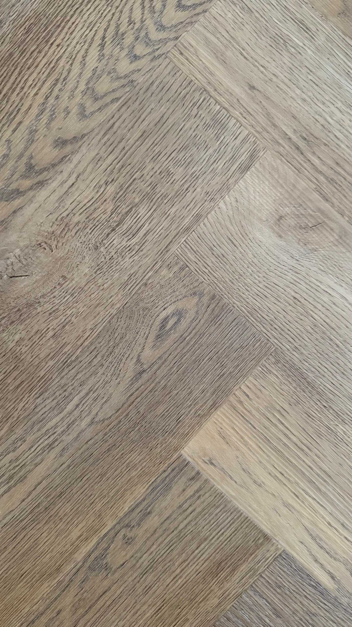 Panele winylowe jodełka z podkładem akustycznym 2w1 wraz z montażem