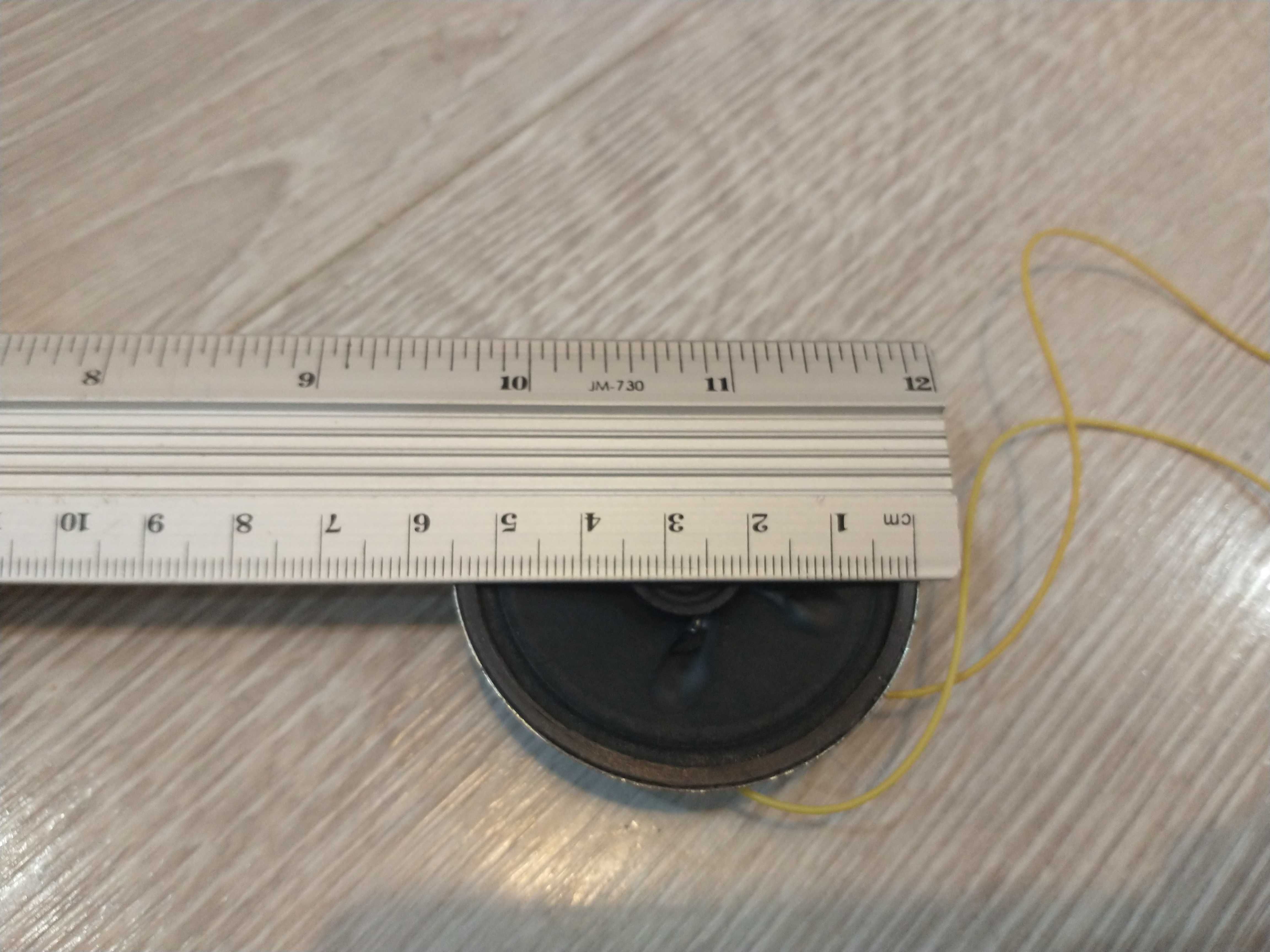 Głośnik miniaturowy 8ohm  0,5W 57mm