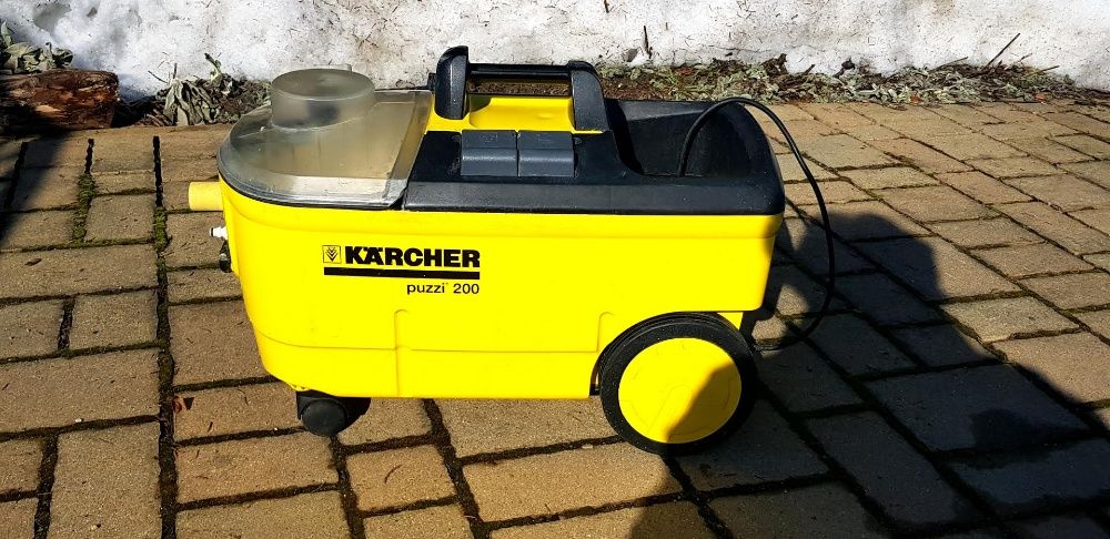 Odkurzacz piorący Karcher puzzi 200 Komplet