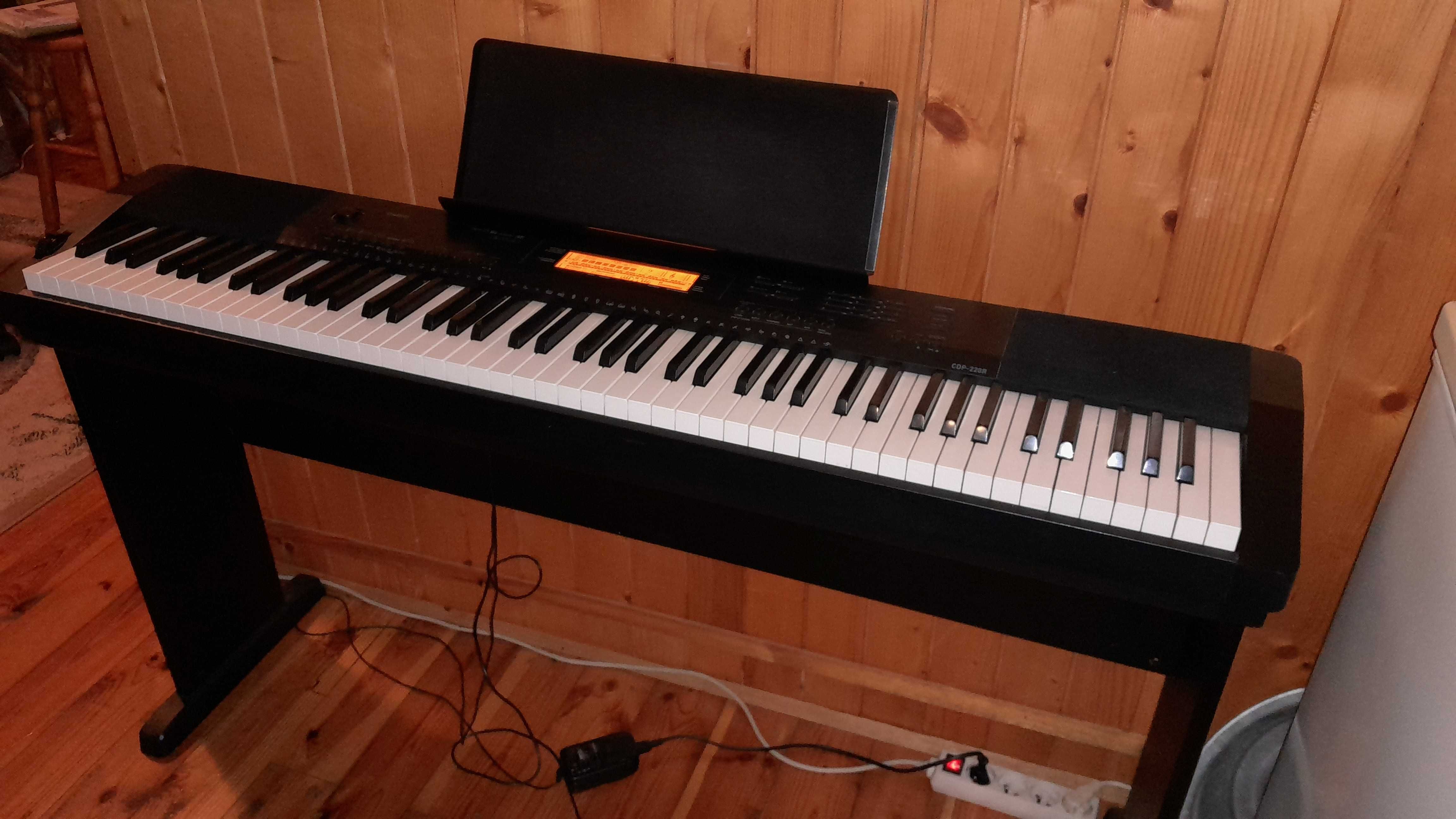 Pianino elektryczne, keyboard CPD-220R CASIO. Stan idealny