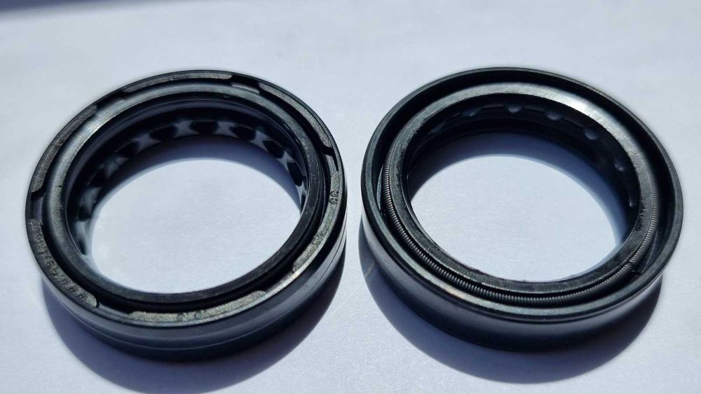 Сальники Вилки 33х43х10,5 / Пильники 33*43