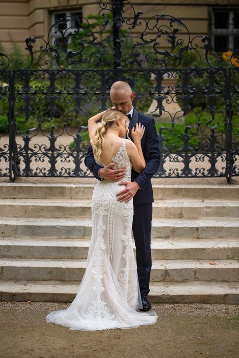 Suknia ślubna Rybka roz 36 ecru