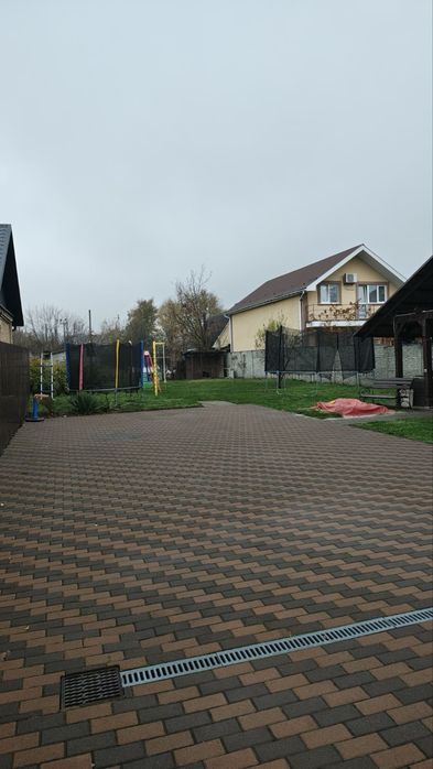 Купуй та переїжджай! Будинок з ремонтом на 16 сотках в м.Буча