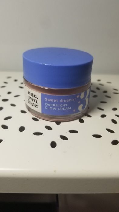 Krem one two Free na noc