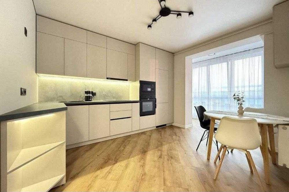 1-кімнатна 48кв.м ,,На Щасливому "З РЕМОНТОМ! Студентська 24а