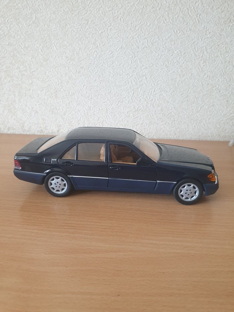 Модель schabak 1:24 mercedes 140 s600