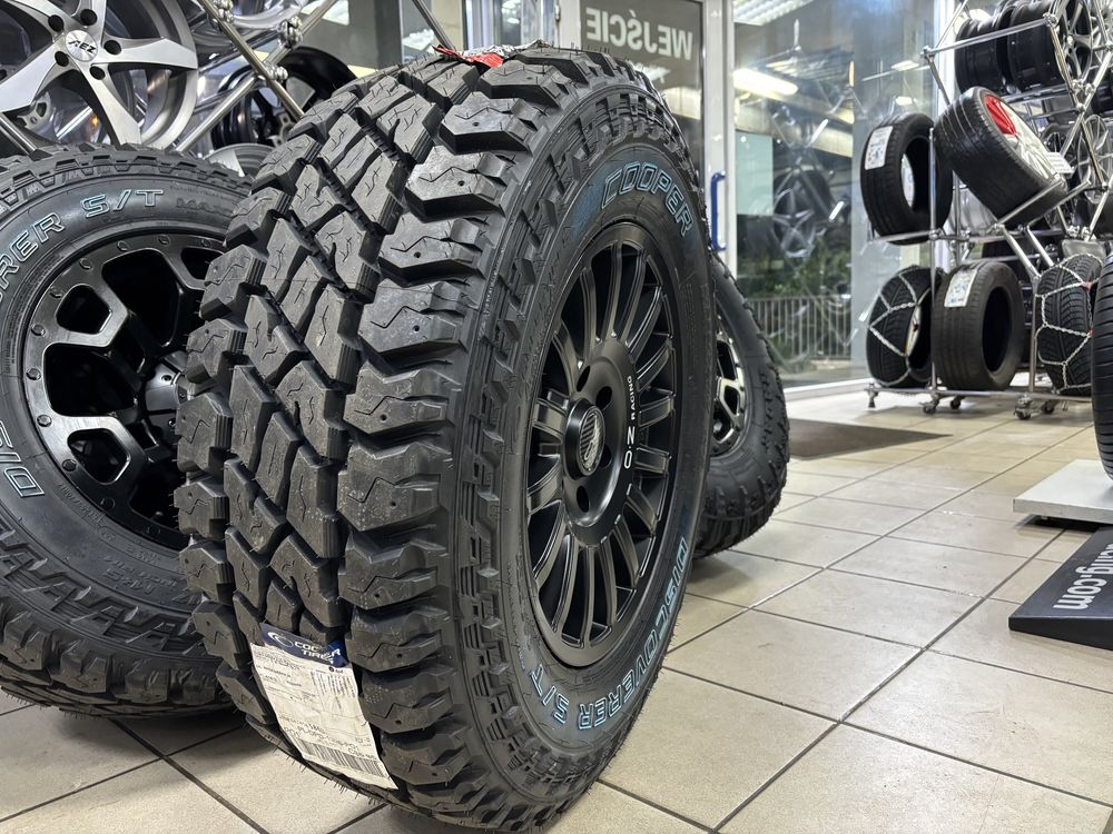 Felgi OZ Rally Raid z oponami Cooper 265/70R17 ST Maxx Hilux Ranger