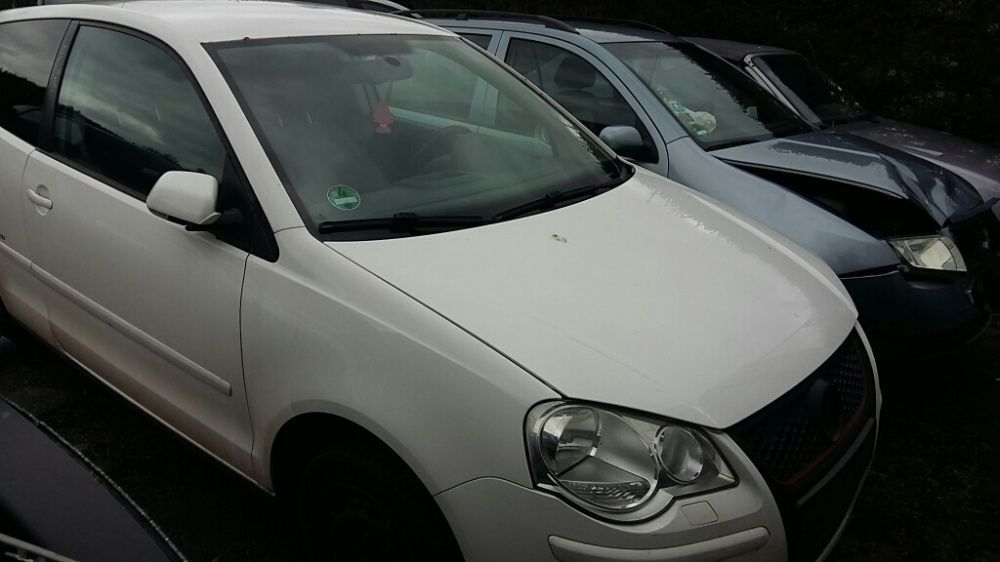 VW Polo Nr.Lak.LB9A Części blacharskie mechaniczne silnik skrzynia