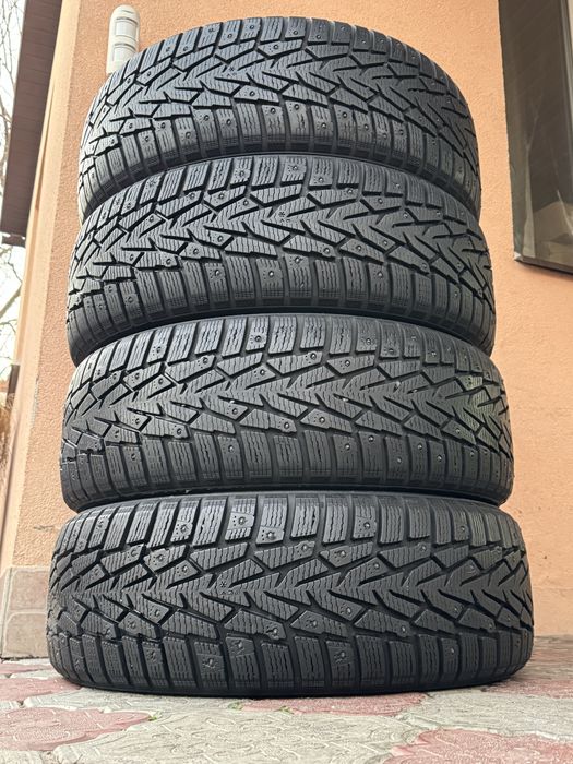 215 65 16 Nokian 9мм зимові шини 215/65 R16 зима
