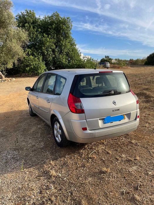 Renault Grand Scénic 2008 7 lug (motor avariado)