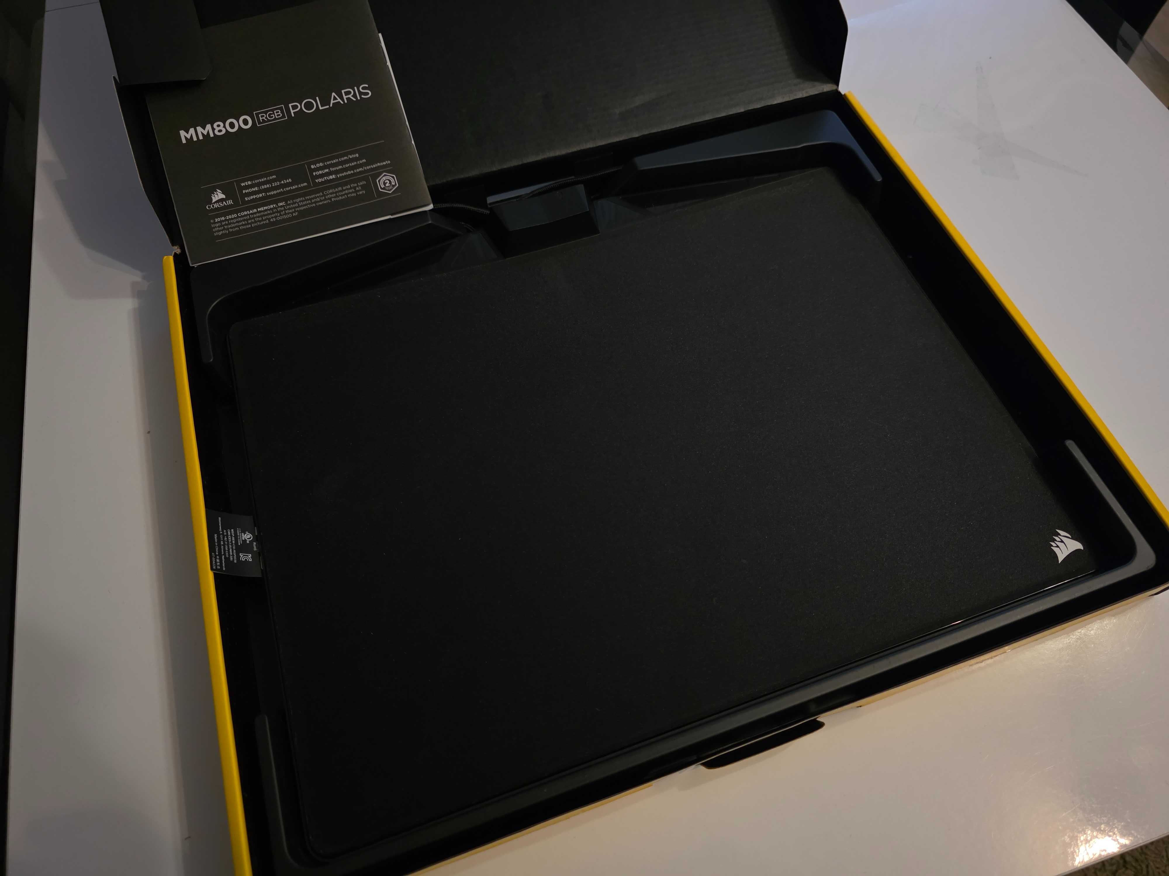 Podkładka pod mysz Corsair MM800C Polaris RGB