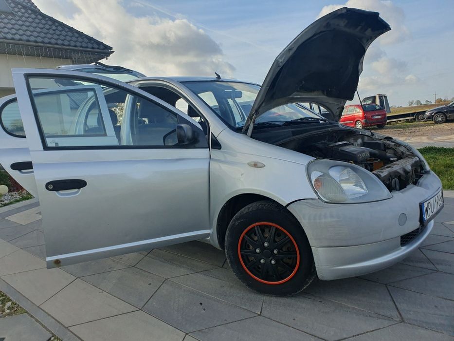 TOYOTA Yaris / / 1.0 Benzyna  / / Export  / /