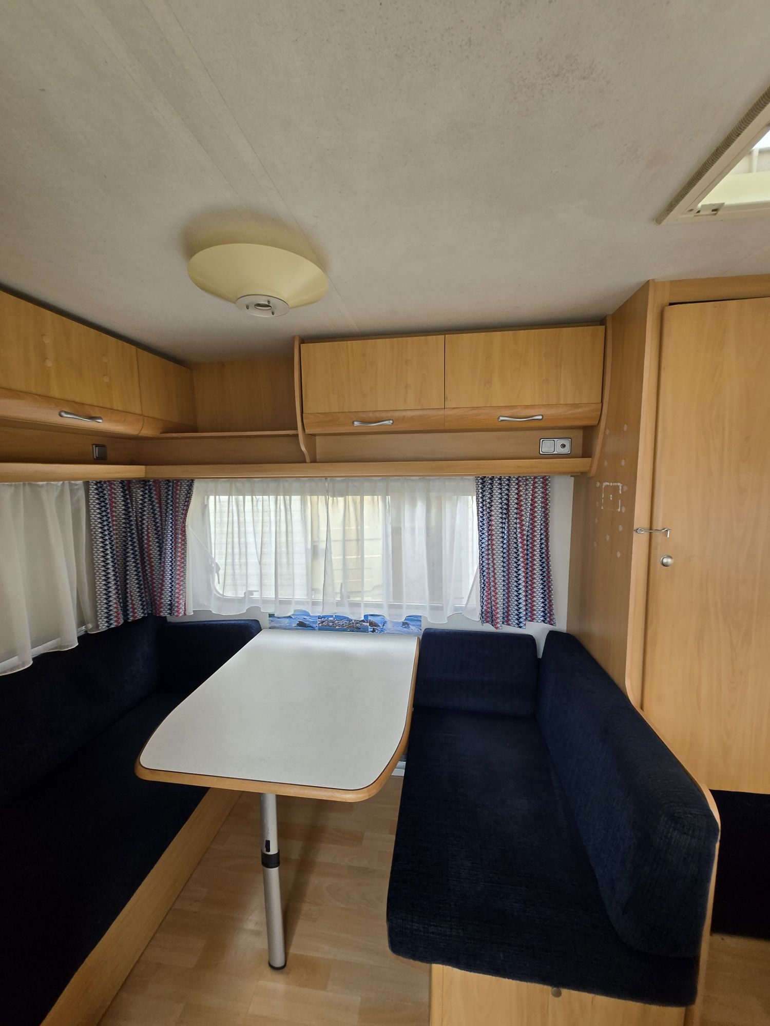 Przyczepa kempingowa Beyerland Sprinter 390 z 2003 roku!!