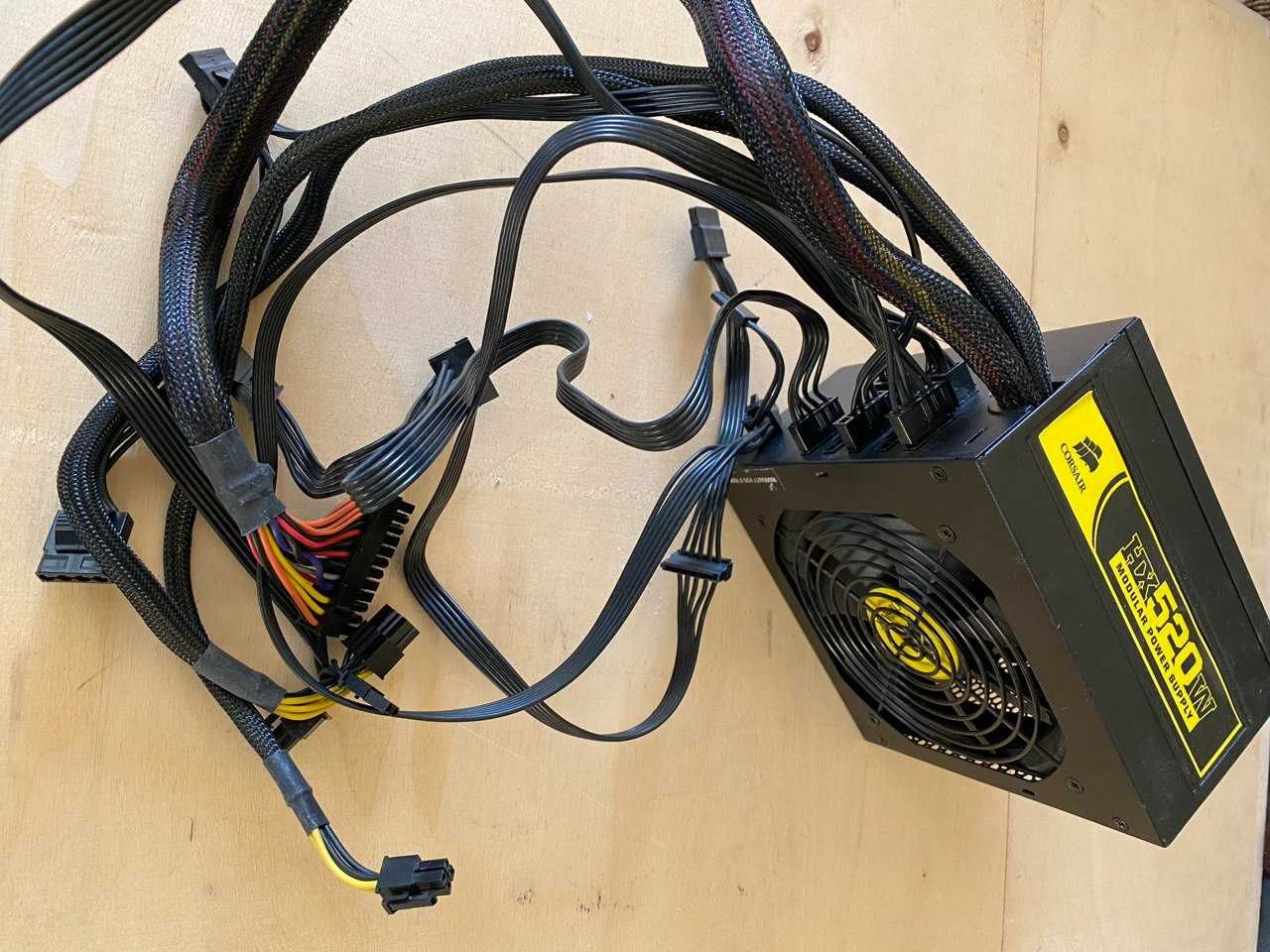 Модульний блок живлення Corsair HX520W / 520W / CMPSU-520HX