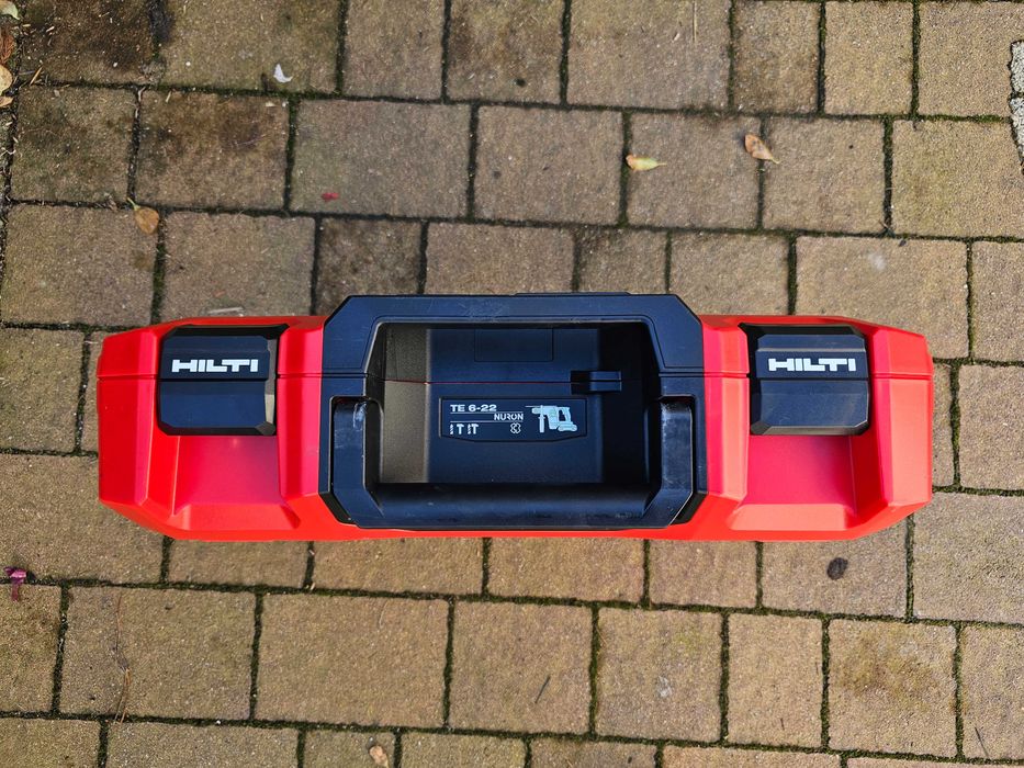 HILTI TE 6-22 rok 2024 młotowiertarka z walizką 2x5Ah zestaw faktura
