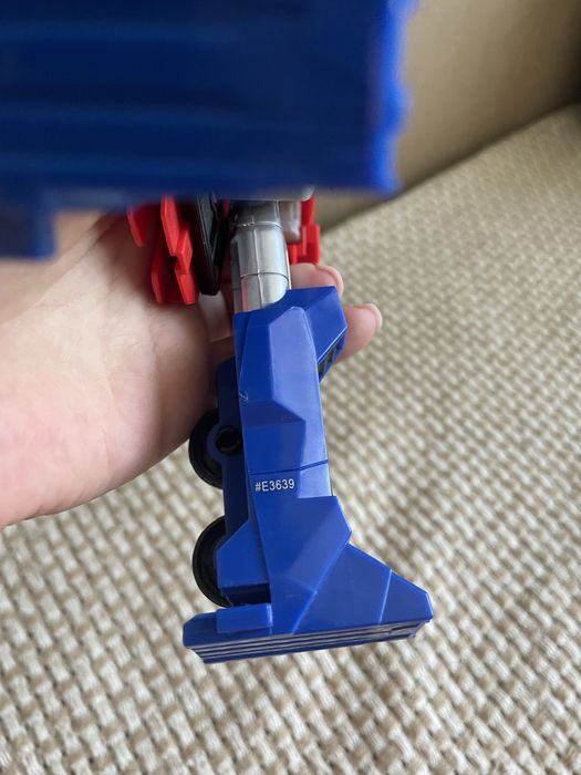 Робот-трансформер Hasbro Оптімус Прайм