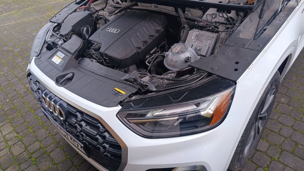 Audi Q5 hybrid, S line, 13000 km ,