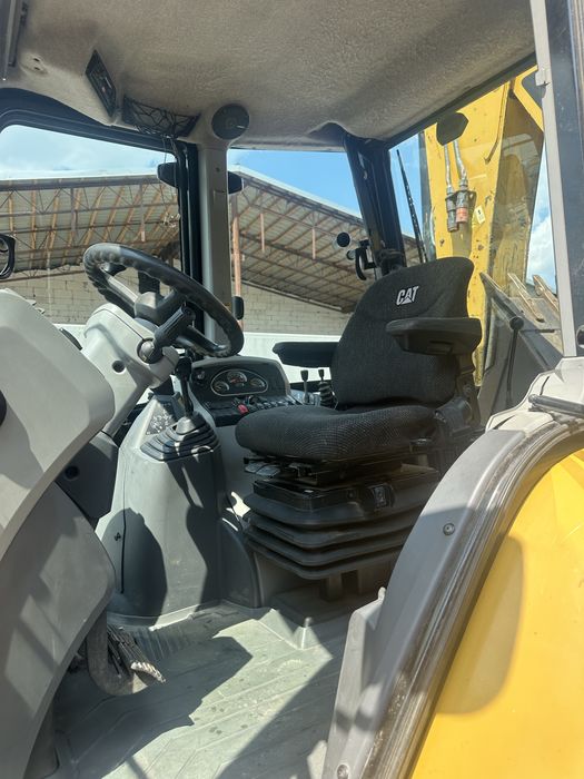 Продам Екскаватор-навантажувач CAT428f2