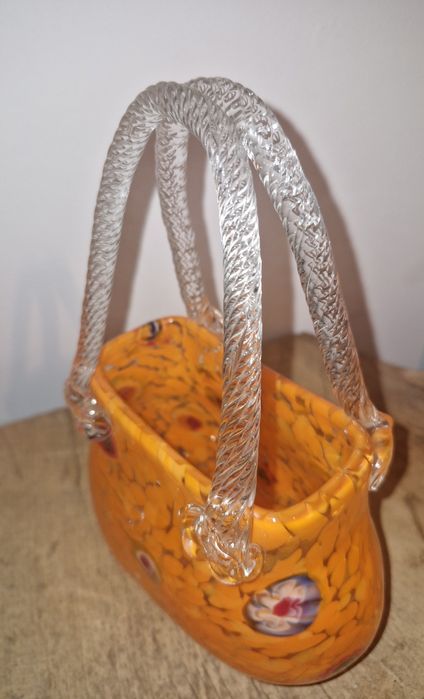 Torebka , wazonik Murano. Stan idealny.