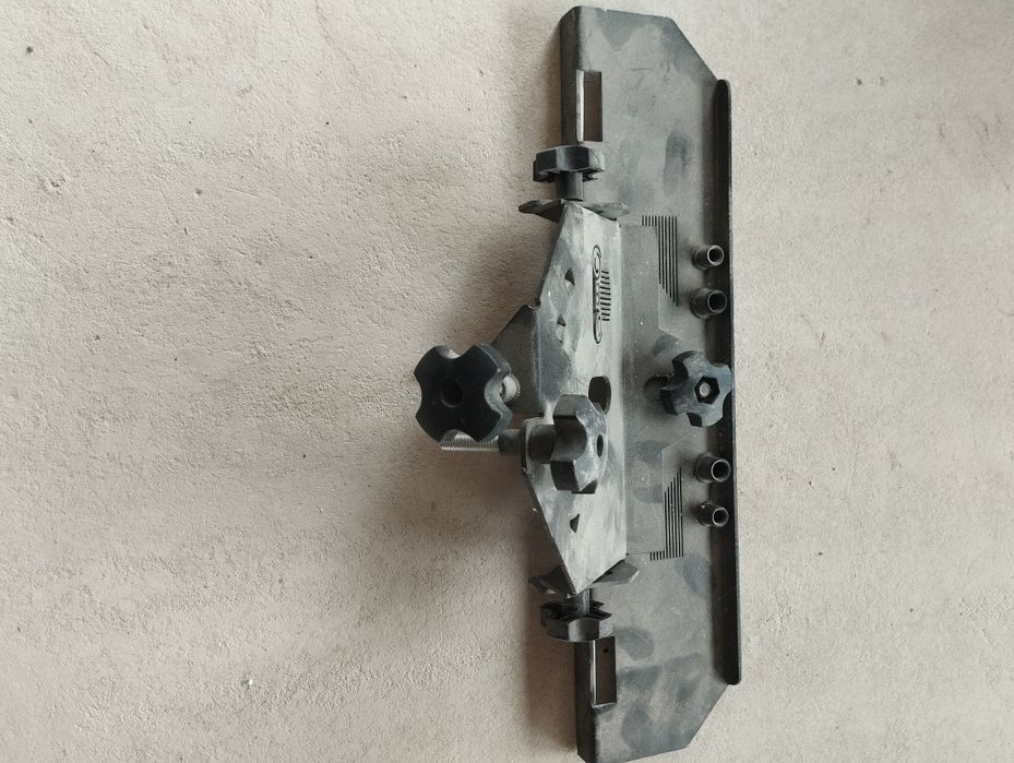 Przystawka do cięcia płytek pod kątem