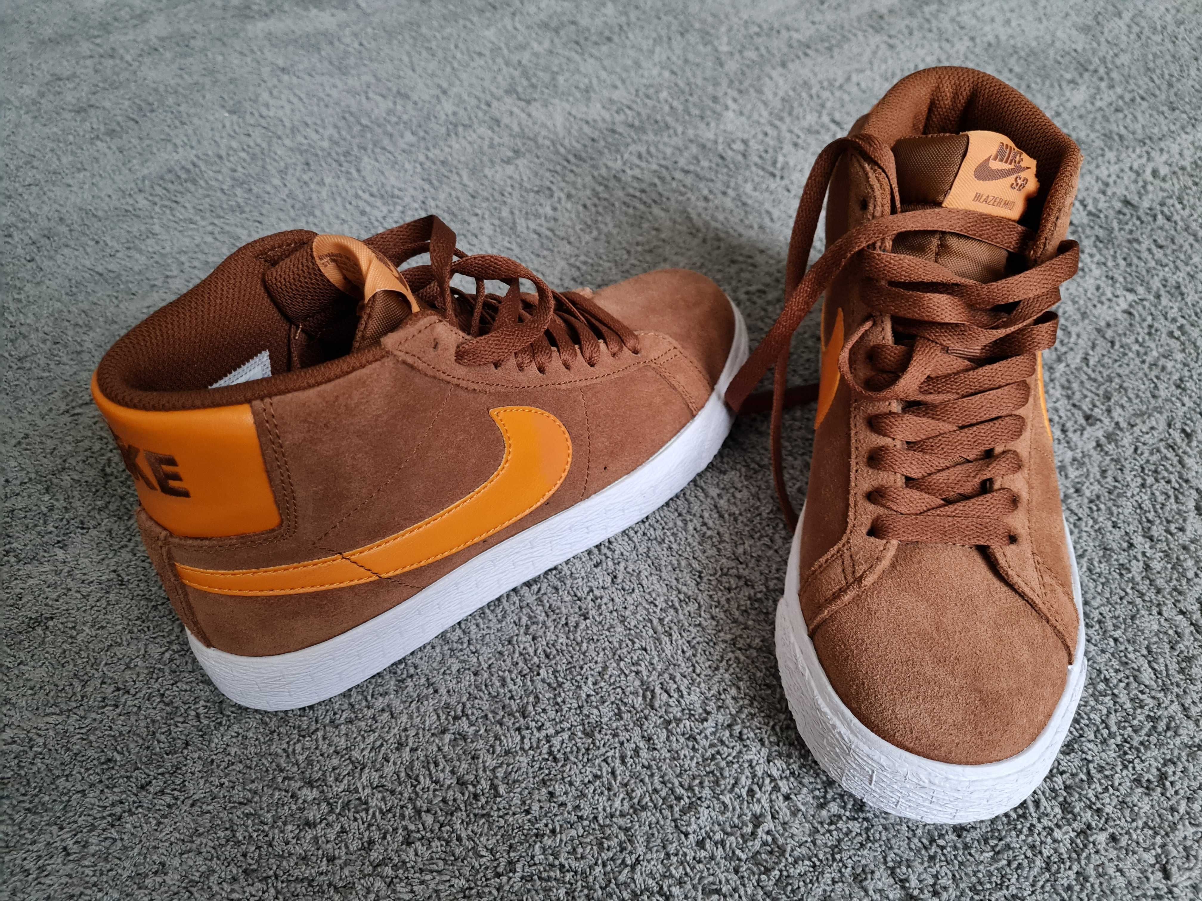 Ténis Nike SB Blazer Mid