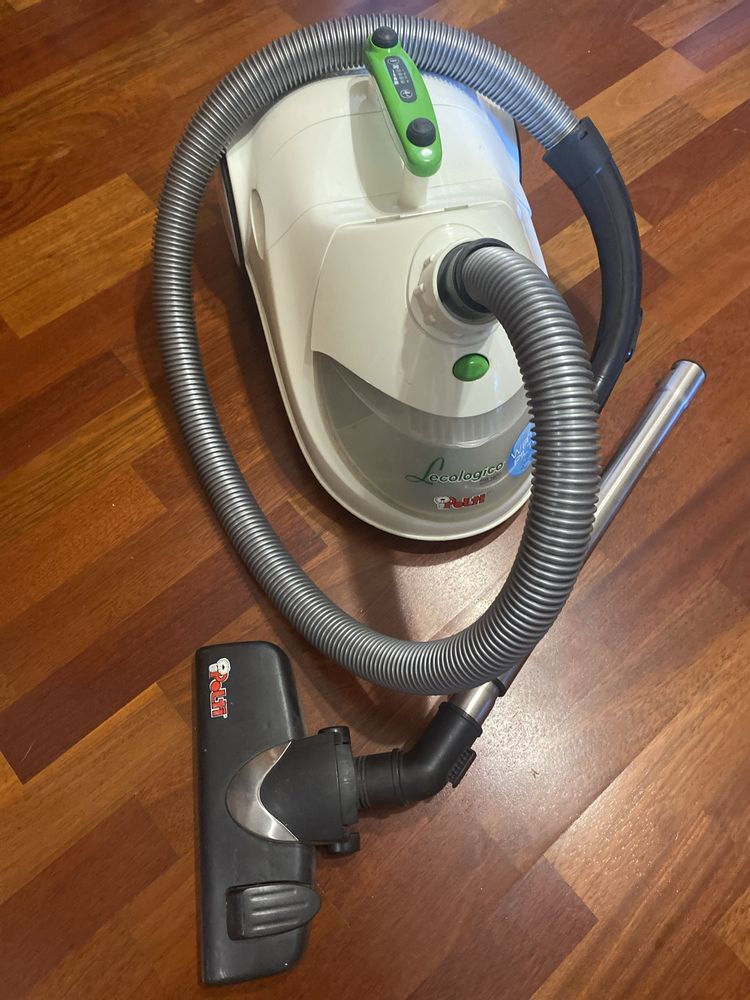 Aspirador com filtro de agua