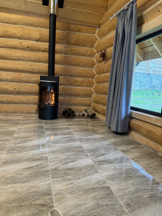 Здається затишний ЕКОбудиночок Микуличин