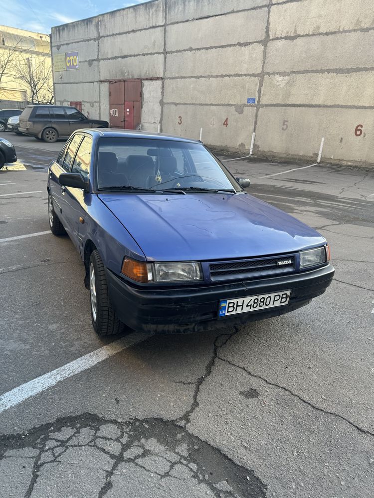 Продам Mazda 323 1990год 1.3 Бензин Механика