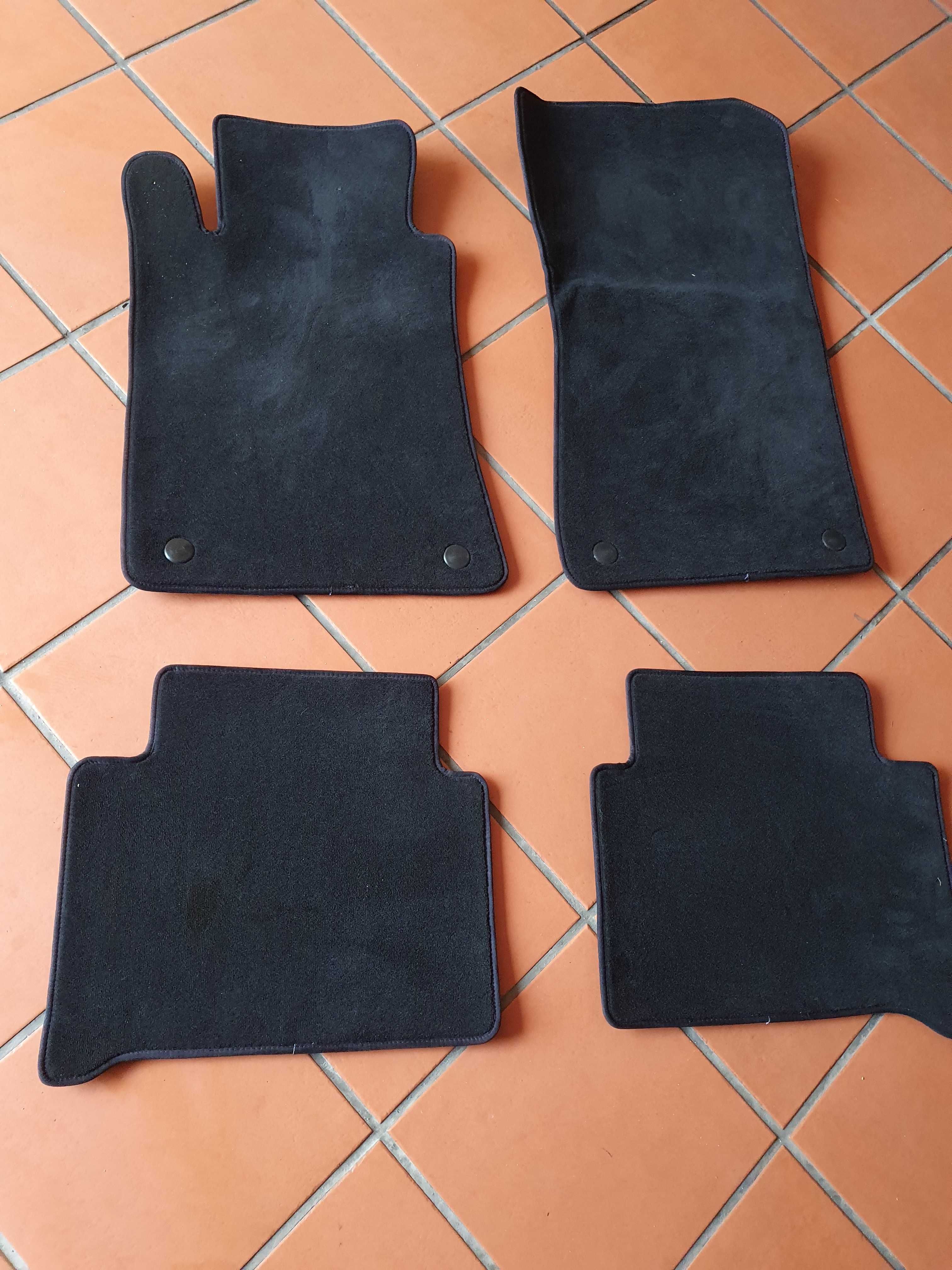 Tapetes originais mercedes w211 pouco uso