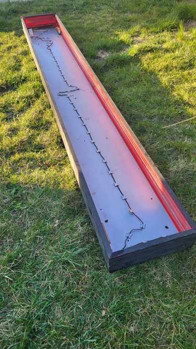 Kaseton reklamowy, wymiary 300cm na 40 cm, aluminiowa konstrukcja.