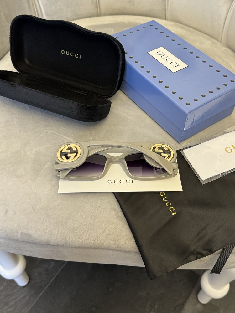 Белые серые солнцезащитные очки Gucci полный комплект