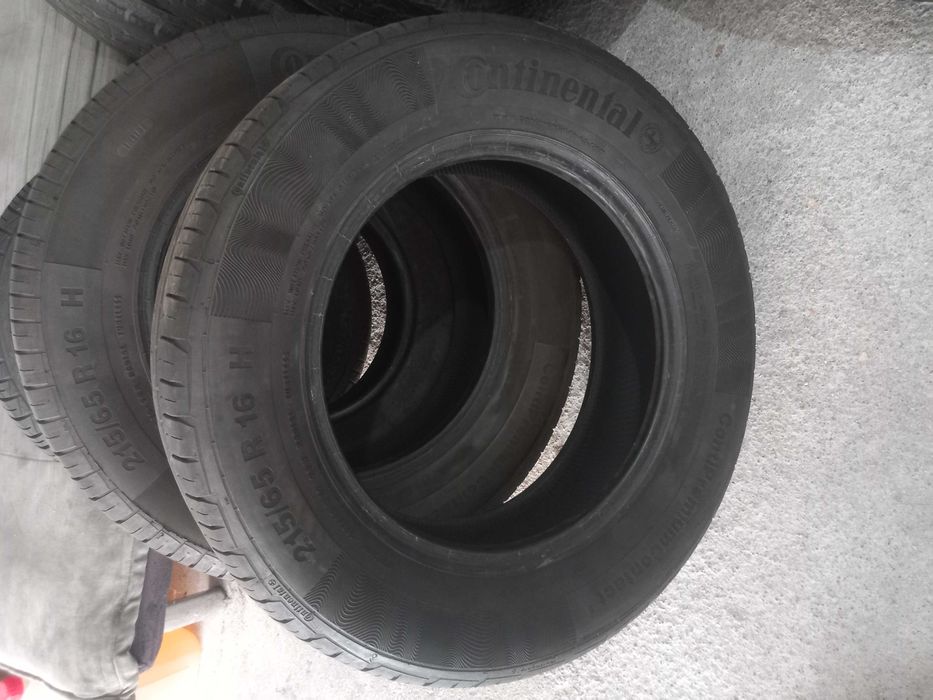 4 Pneus 215/65R16 Continental e Nokian