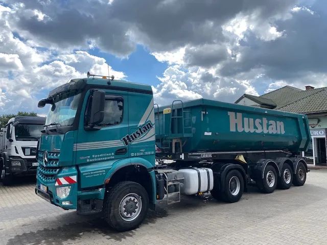 Mercedes-Benz Arocs 1843 4x4 zestaw z naczepa mulda CARNEHL  3205A, zestaw ciagnik Mercedesa Arocs 1843 4x4+naczepa mulda CARNEHL