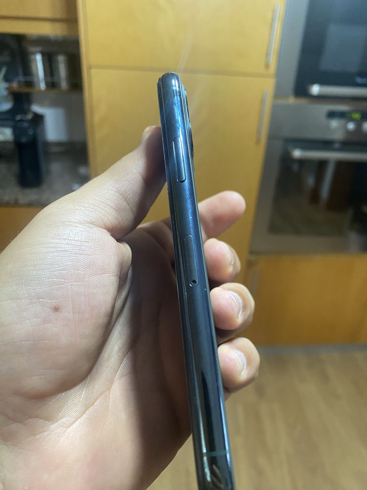 Iphone 11 pro green