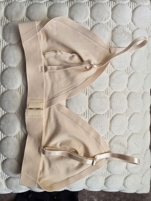 Dwa biustonosze cropp r.S biustonosz stanik