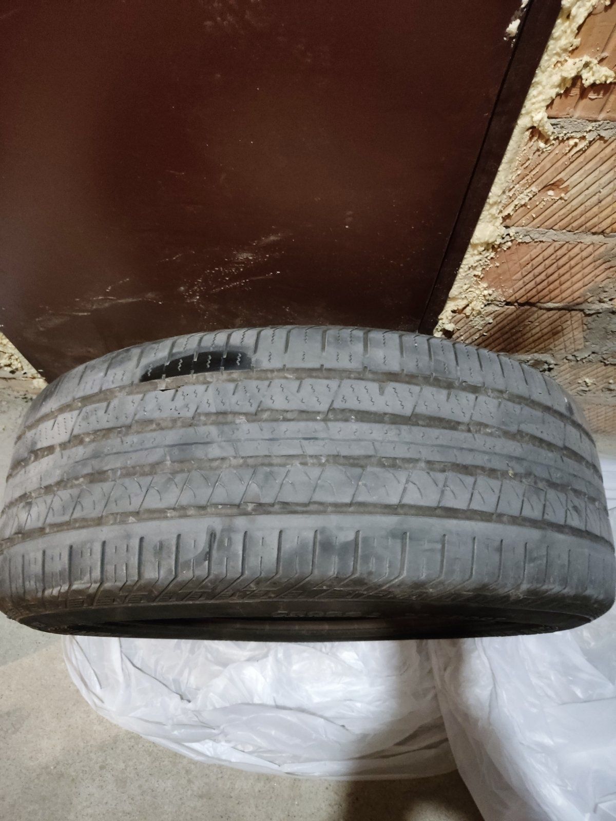 Шина всесезонна Continental 255/60 R18 2023