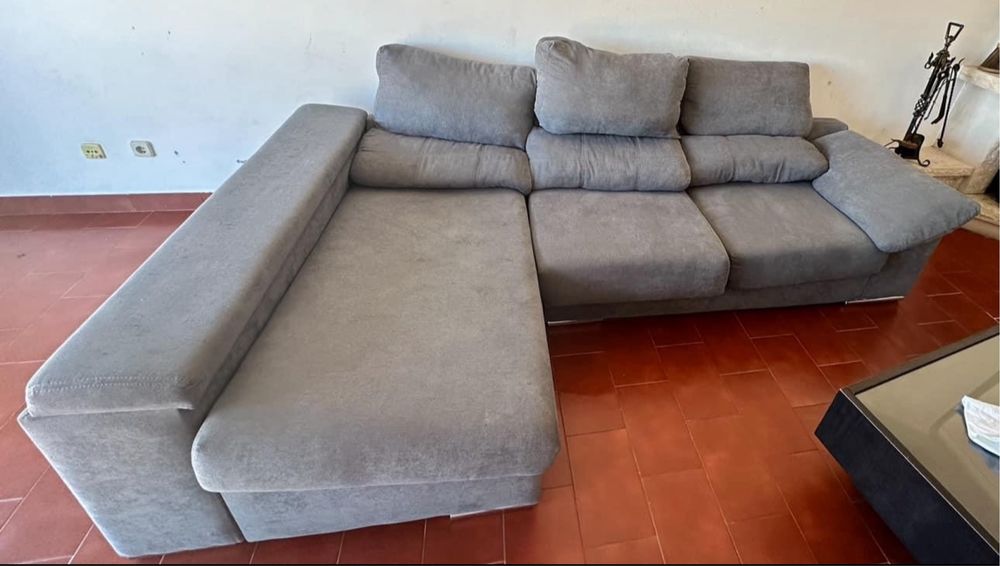 Sofa , brinquedos