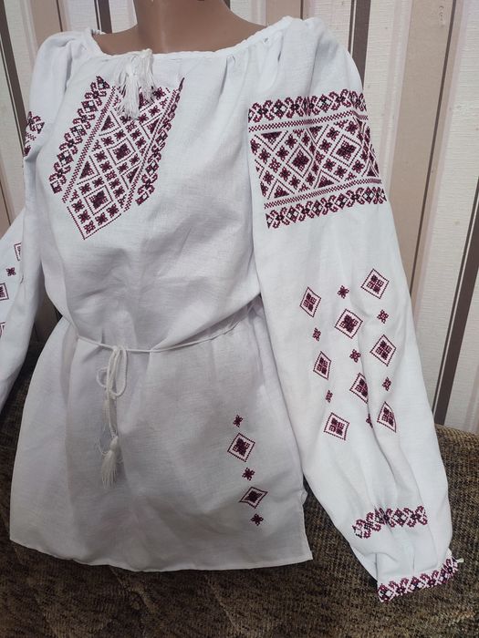 Вишиванки для дівчаток
