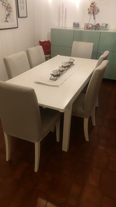 Mesa de jantar IKEA com 6 cadeiras