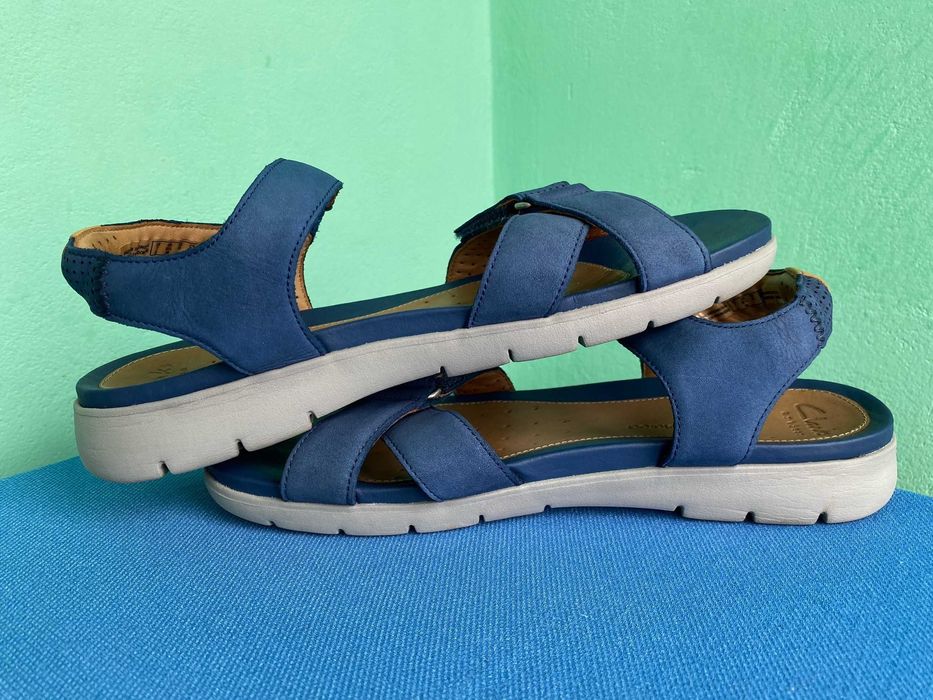 Босоніжки Clarks