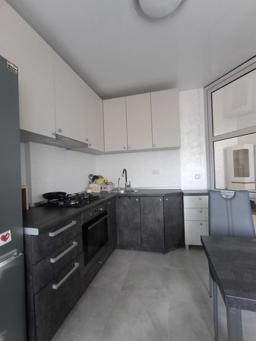 Здається 1км квартира на Дружбі в новобудові