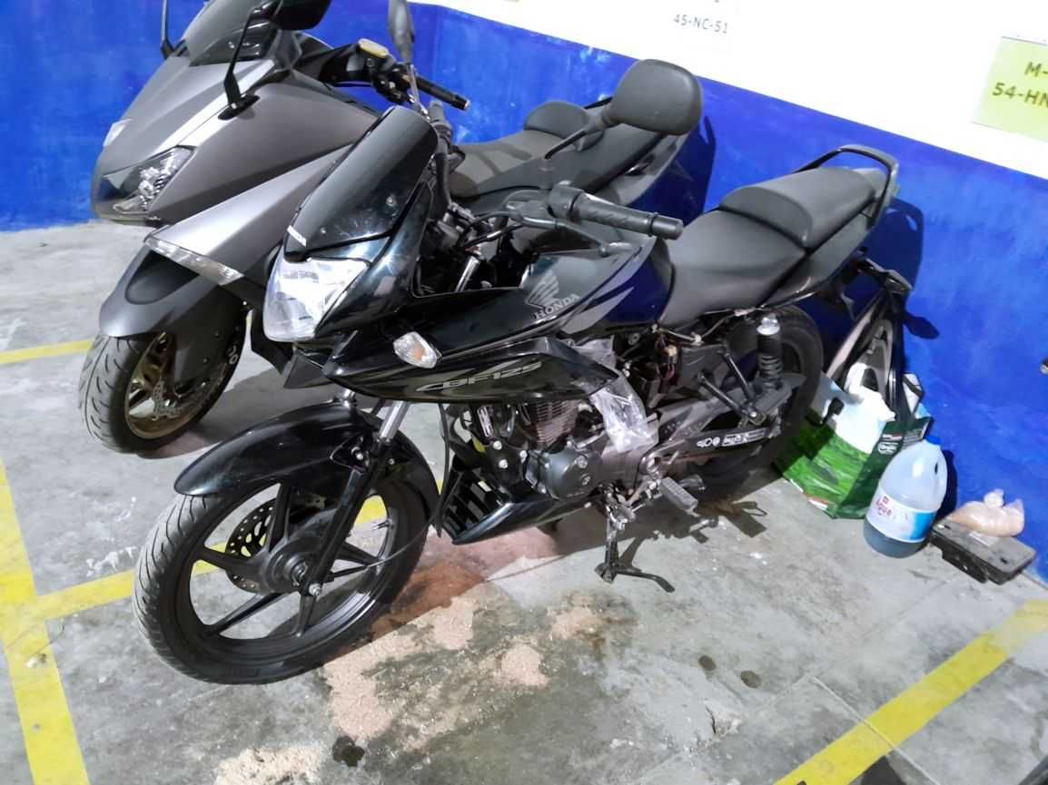 Honda CBF125 de 2014 sem matricula.