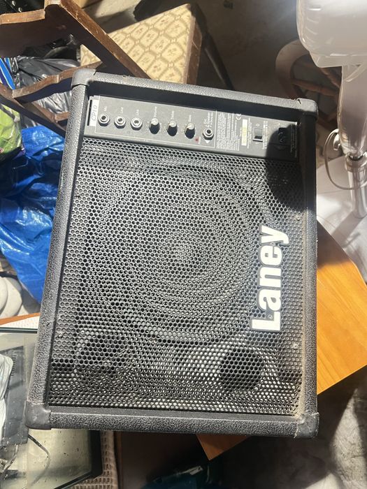 Sistema de som com varios acessorios complementares