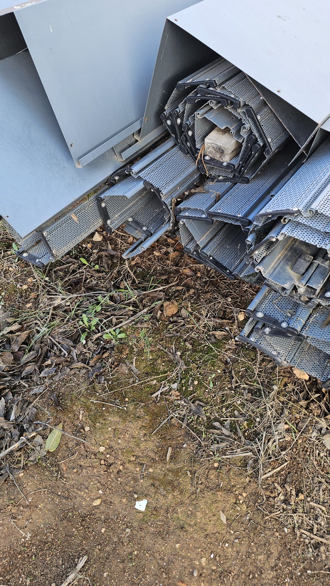 Grade de segurança de enrolar eléctrica microperfurada. Tenho 7